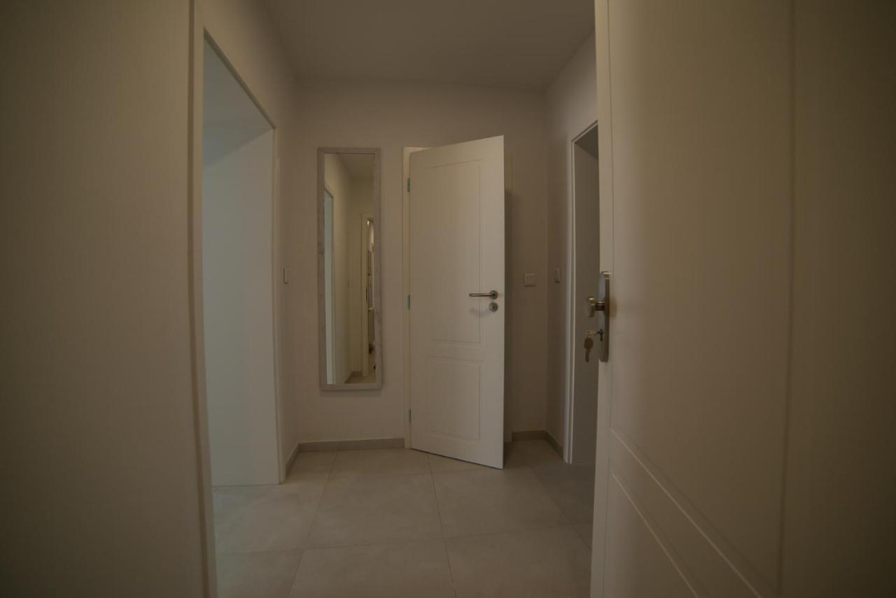 Top Class Apartments In Carlsbad 卡罗维发利 外观 照片